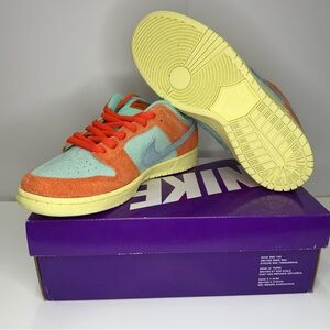 Nike SB Dunk Low Pro in Orange and Aqua Emerald Rise
